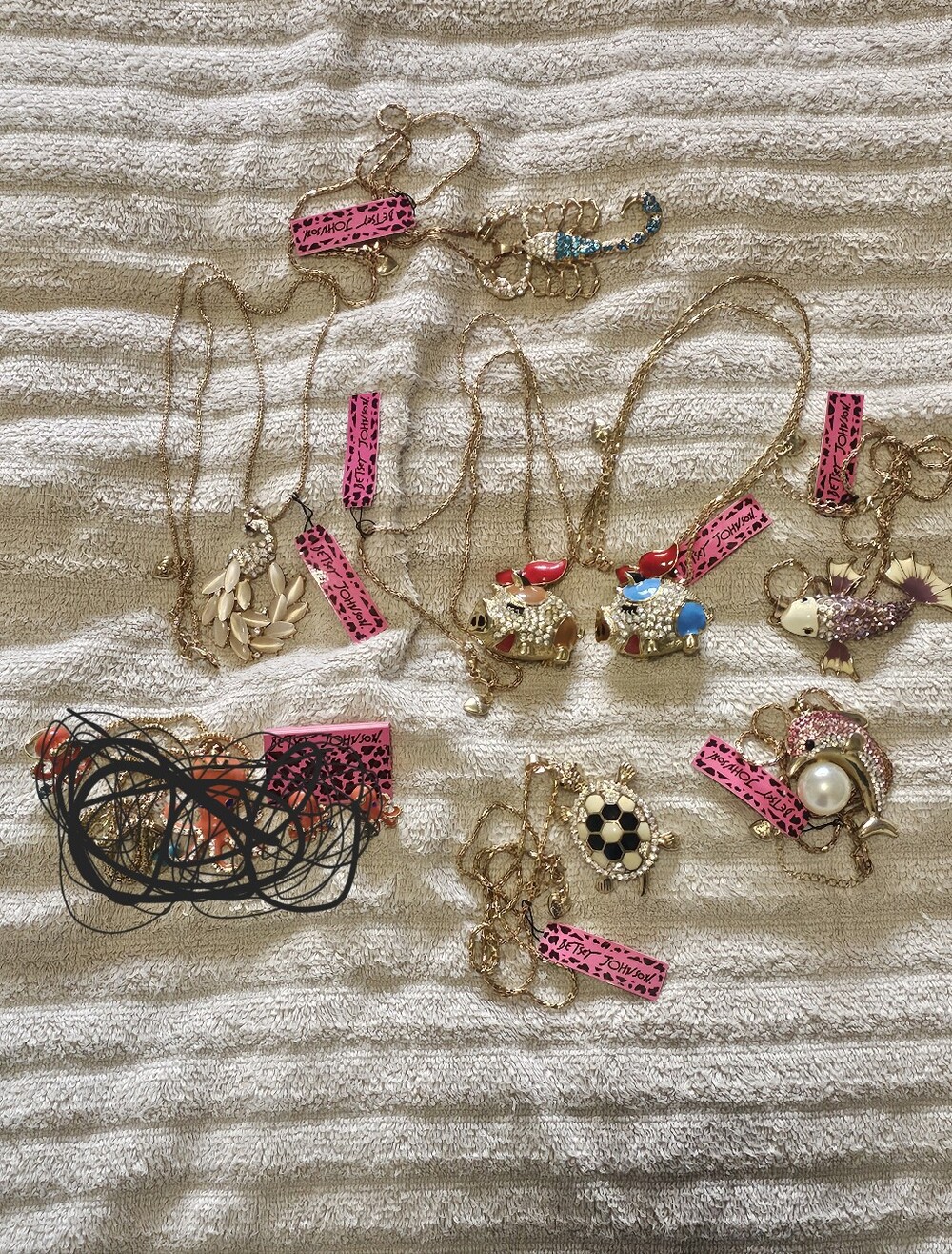 7 Piece Betsey Johnson Lot